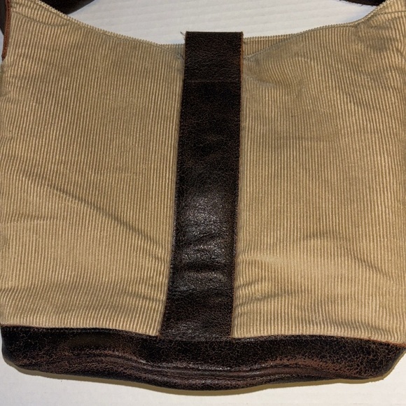 KANGOL BEIGE CORDUROY AND DARK BROWN LEATHER CROSSBODY/MESSENGER BAG ADJUSTABLE - Picture 9 of 14